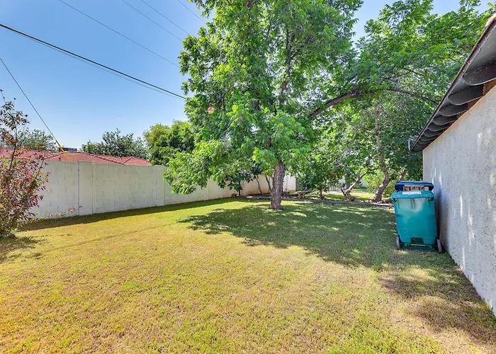Historic District W/ Patio & Yard In Mesa!