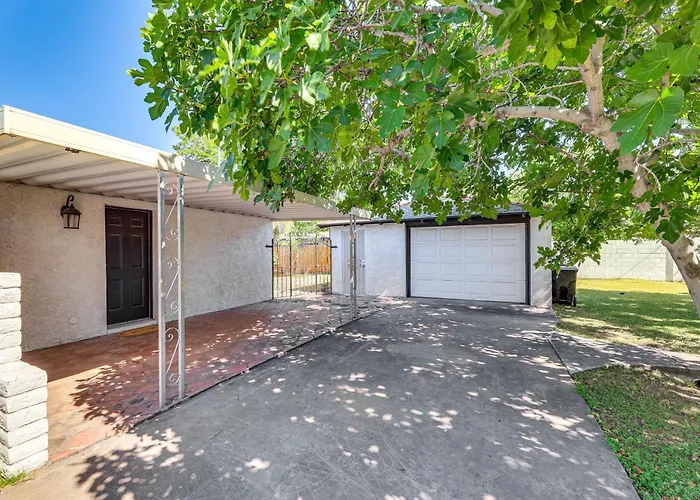 Historic District W/ Patio & Yard In Mesa! *
