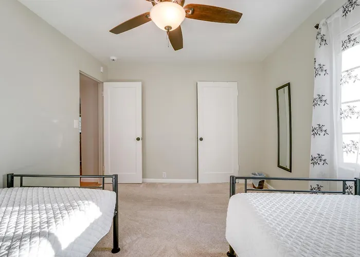 Holiday home Historic District W/ Patio & Yard In Mesa! *
